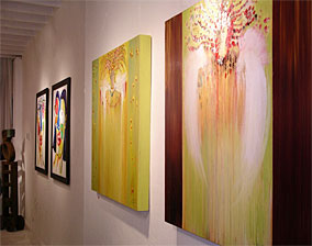 Photos on UrbanMiaMix.com of Lorraine Lax's opening at Steve Martin Studio
